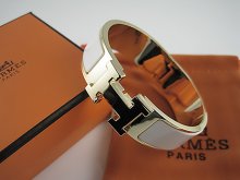 Hermes White Enamel Clic H Bracelet Narrow Width (18mm) In Gold